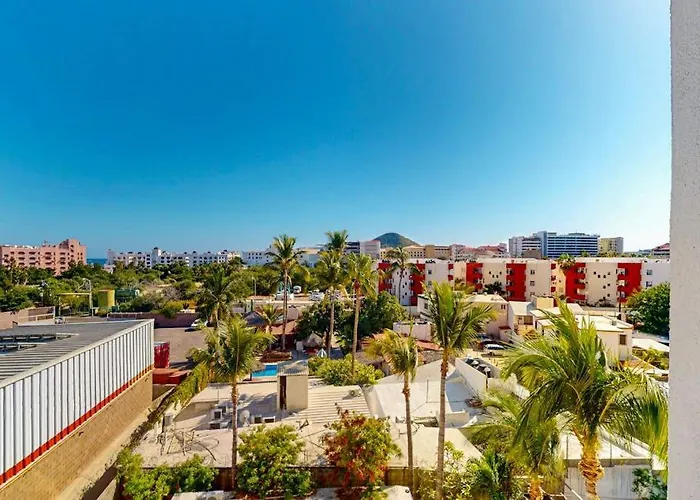 Spacious With Private Washer/dryer, Views, And Shared Pool Ferienhaus *