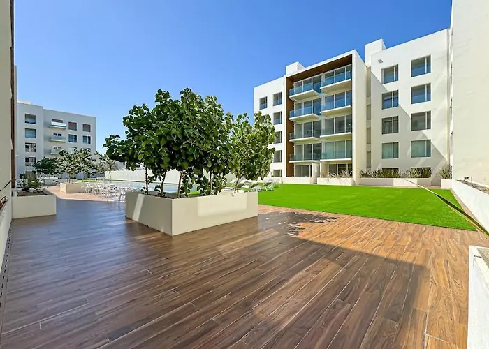 Ferienhaus Spacious With Private Washer/dryer, Views, And Shared Pool Cabo San Lucas