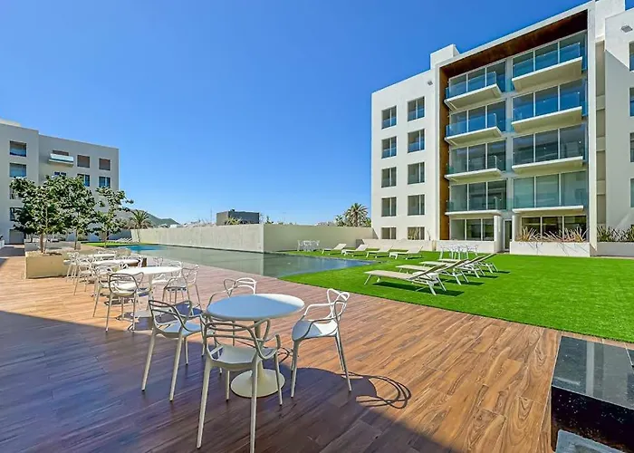 Ferienhaus Spacious With Private Washer/dryer, Views, And Shared Pool Cabo San Lucas